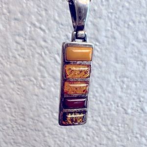 Amber pendant necklace